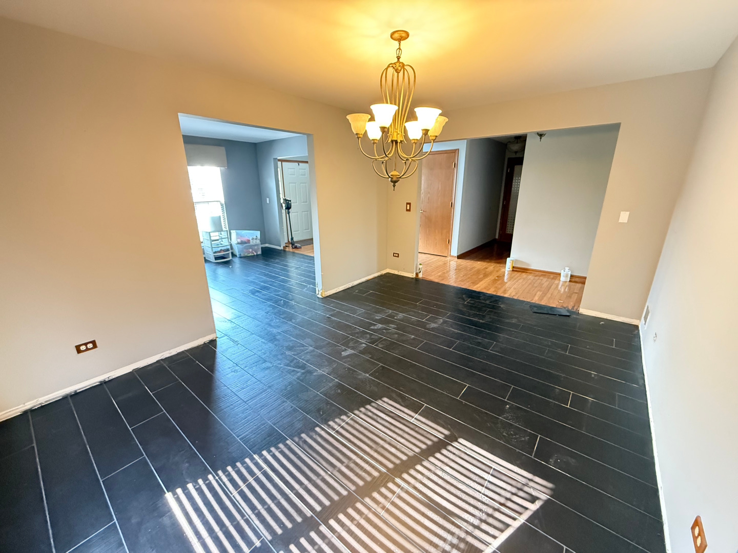 206 CHRISTINE Way, Bolingbrook, IL 60440