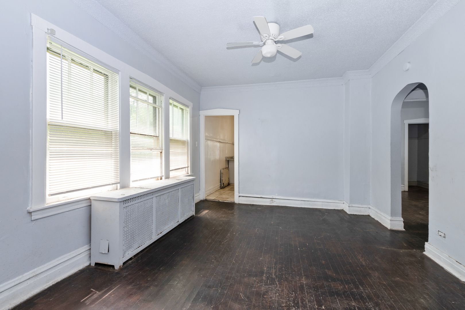 12050 S Yale Avenue, Chicago, IL 60628