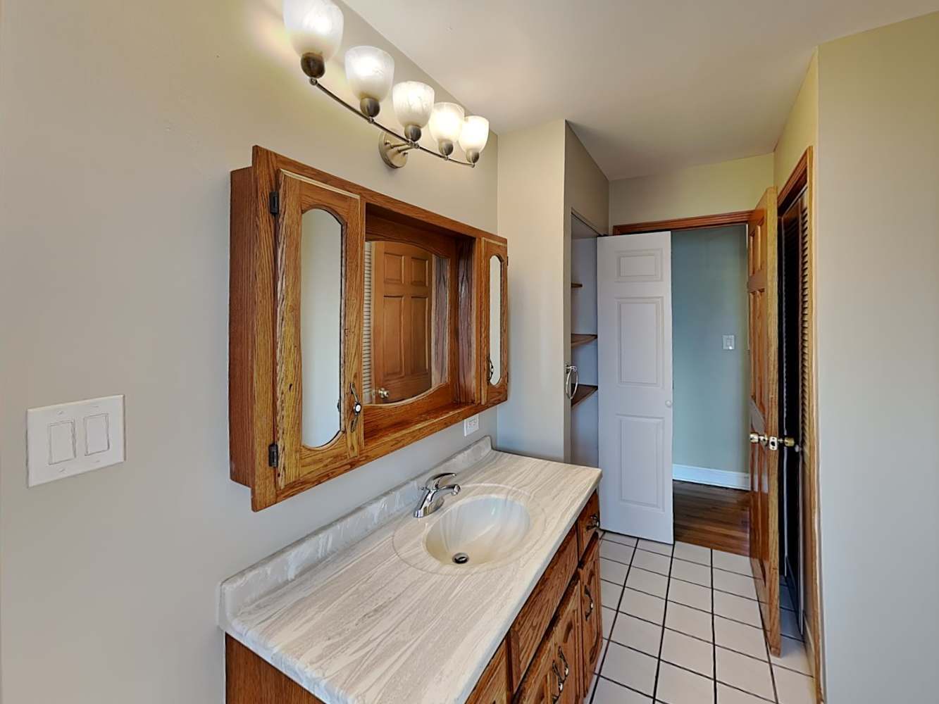 11145 Boeger Court, Westchester, IL 60154