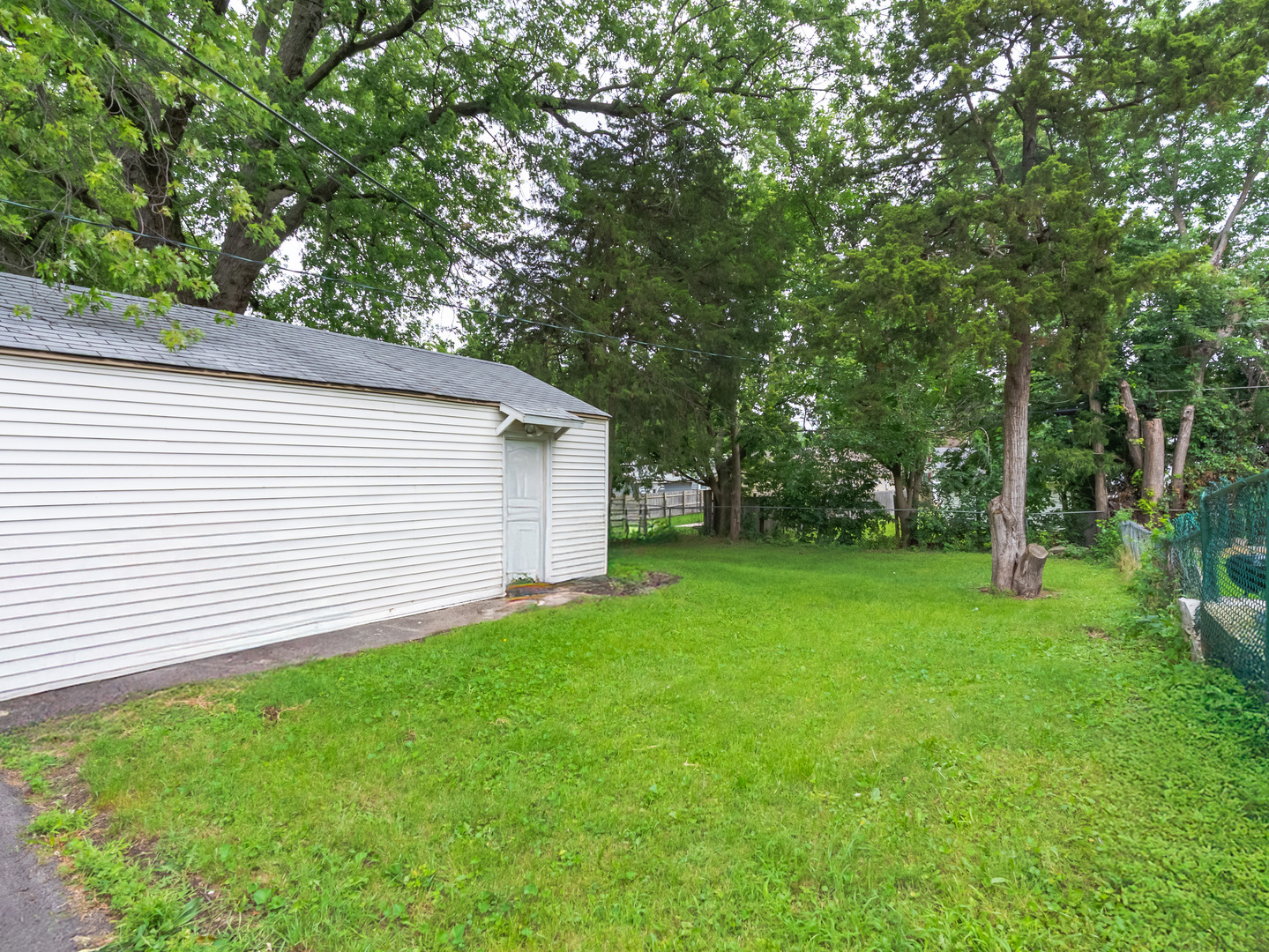 814 5th Avenue, Aurora, IL 60505