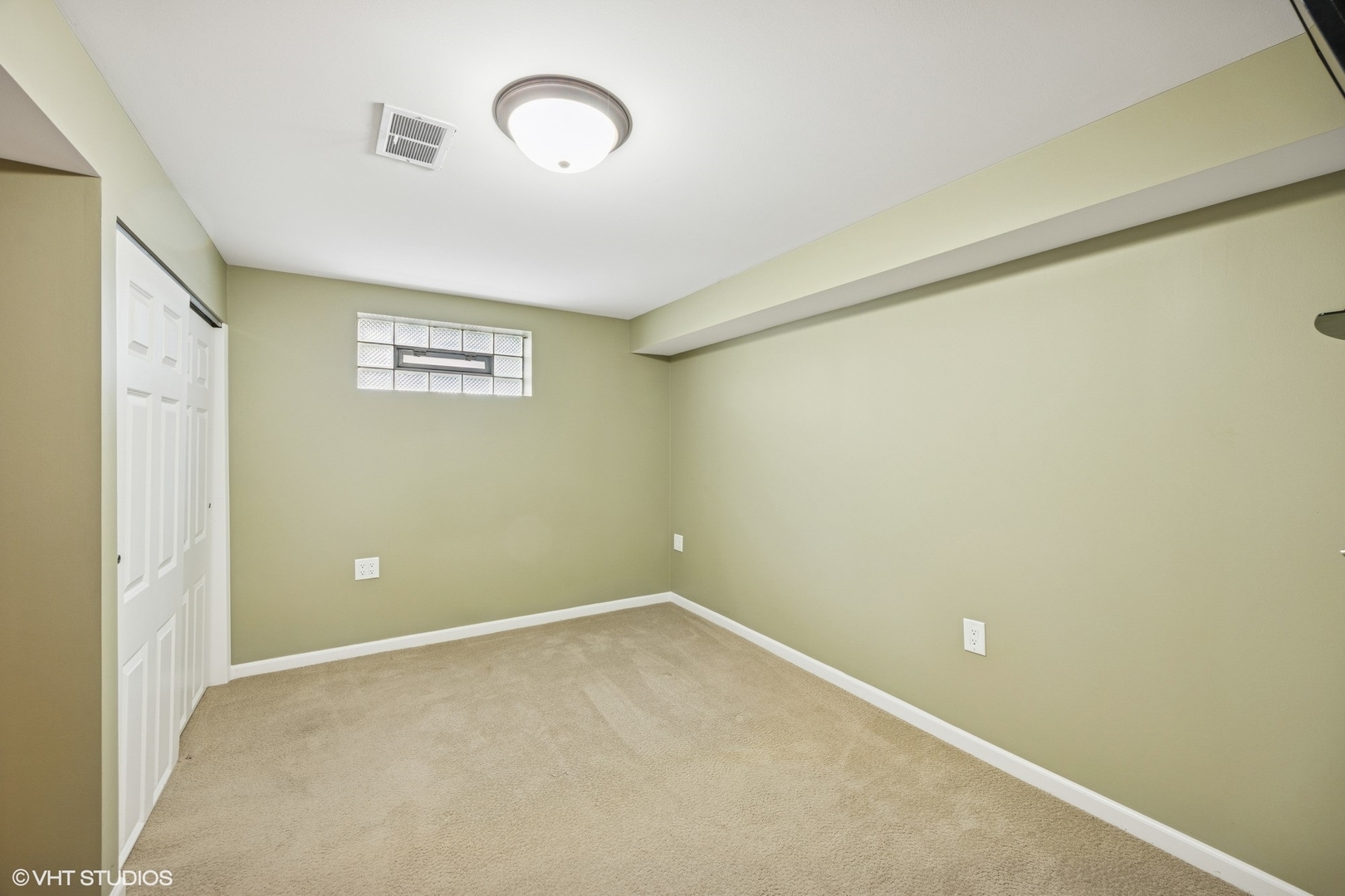 9326 S Millard Avenue, Evergreen Park, IL 60805