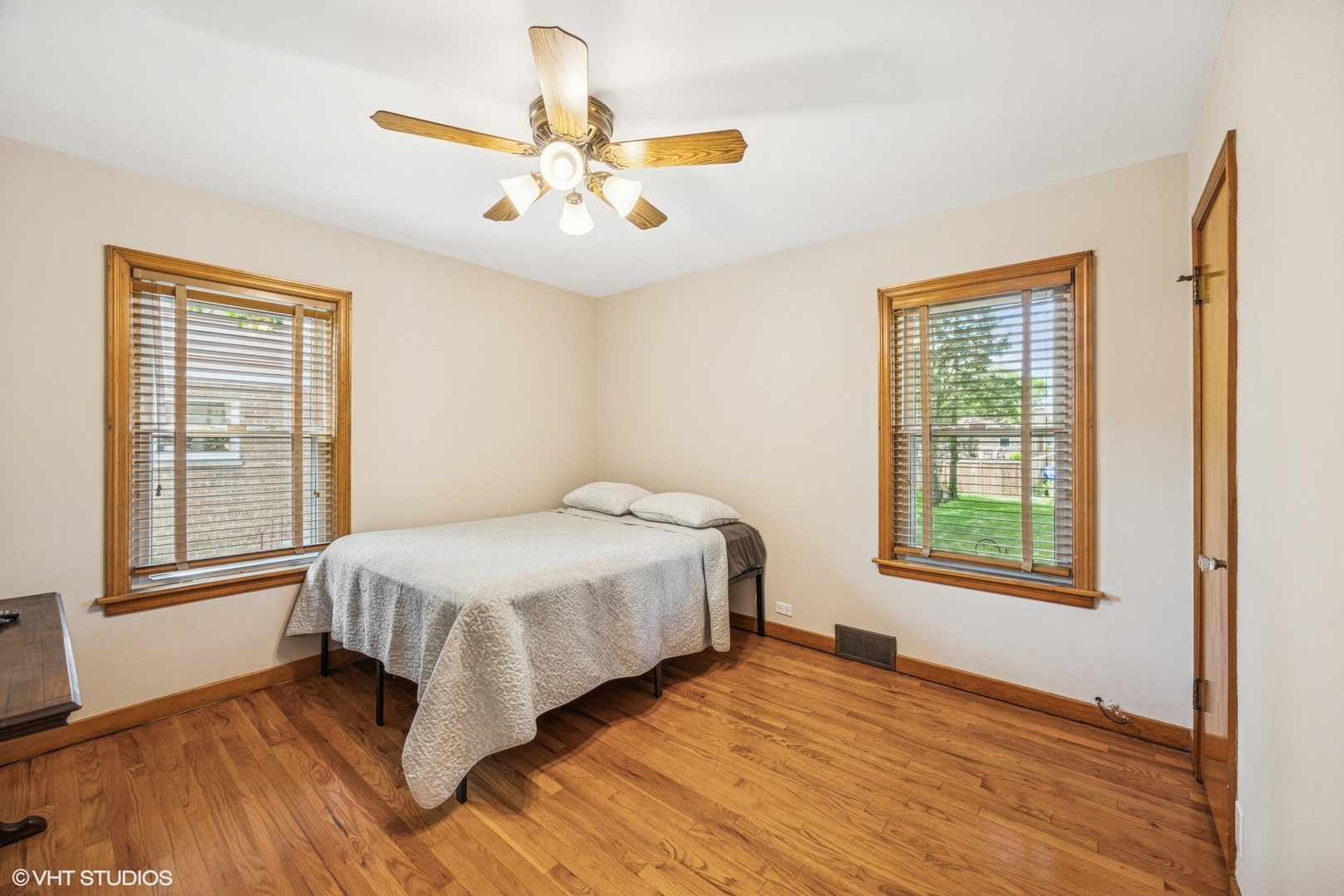 9326 S Millard Avenue, Evergreen Park, IL 60805