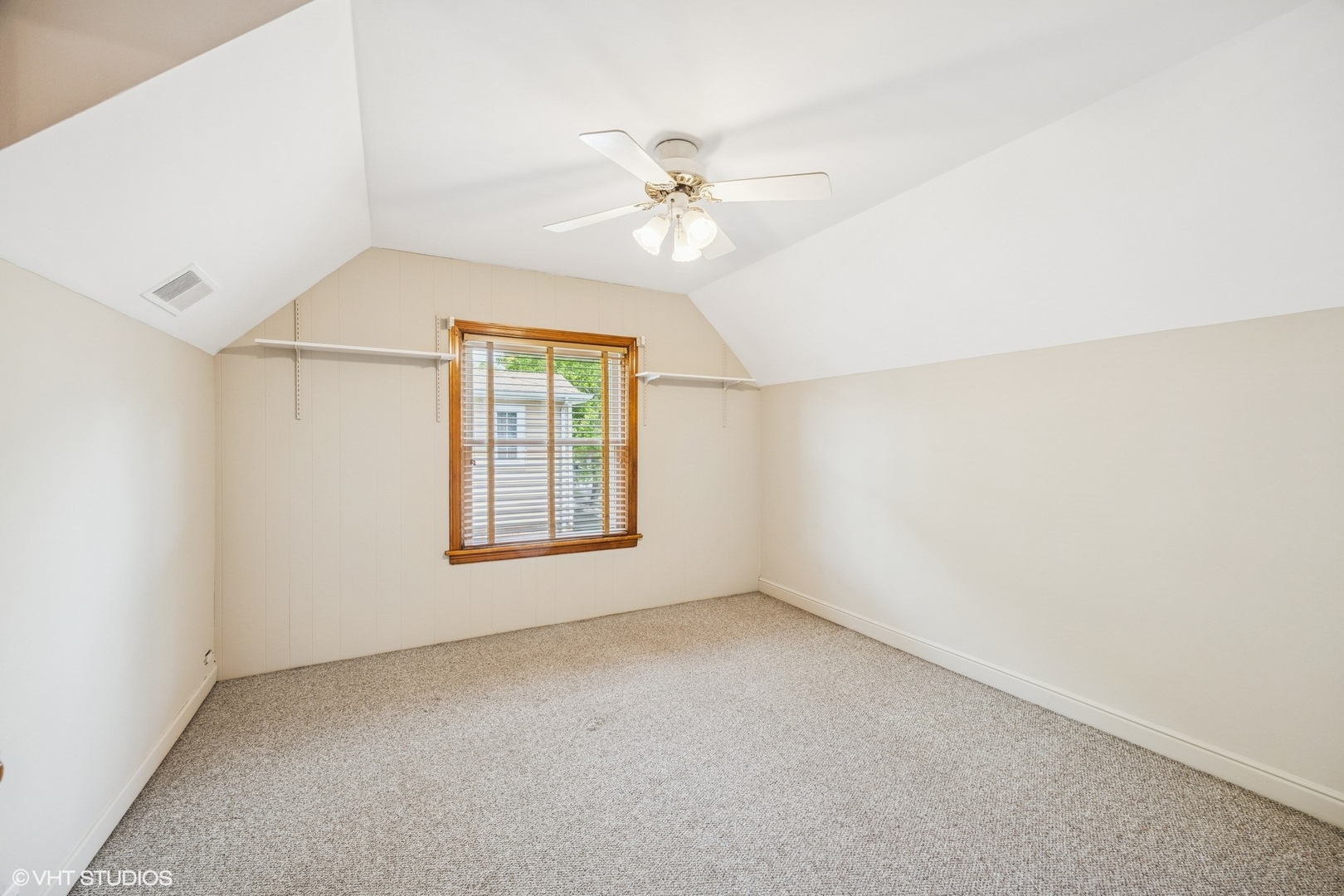 9326 S Millard Avenue, Evergreen Park, IL 60805