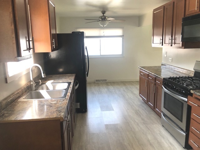 820 N Neva Avenue, Addison, IL 60101