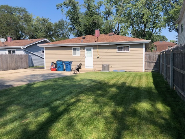 820 N Neva Avenue, Addison, IL 60101