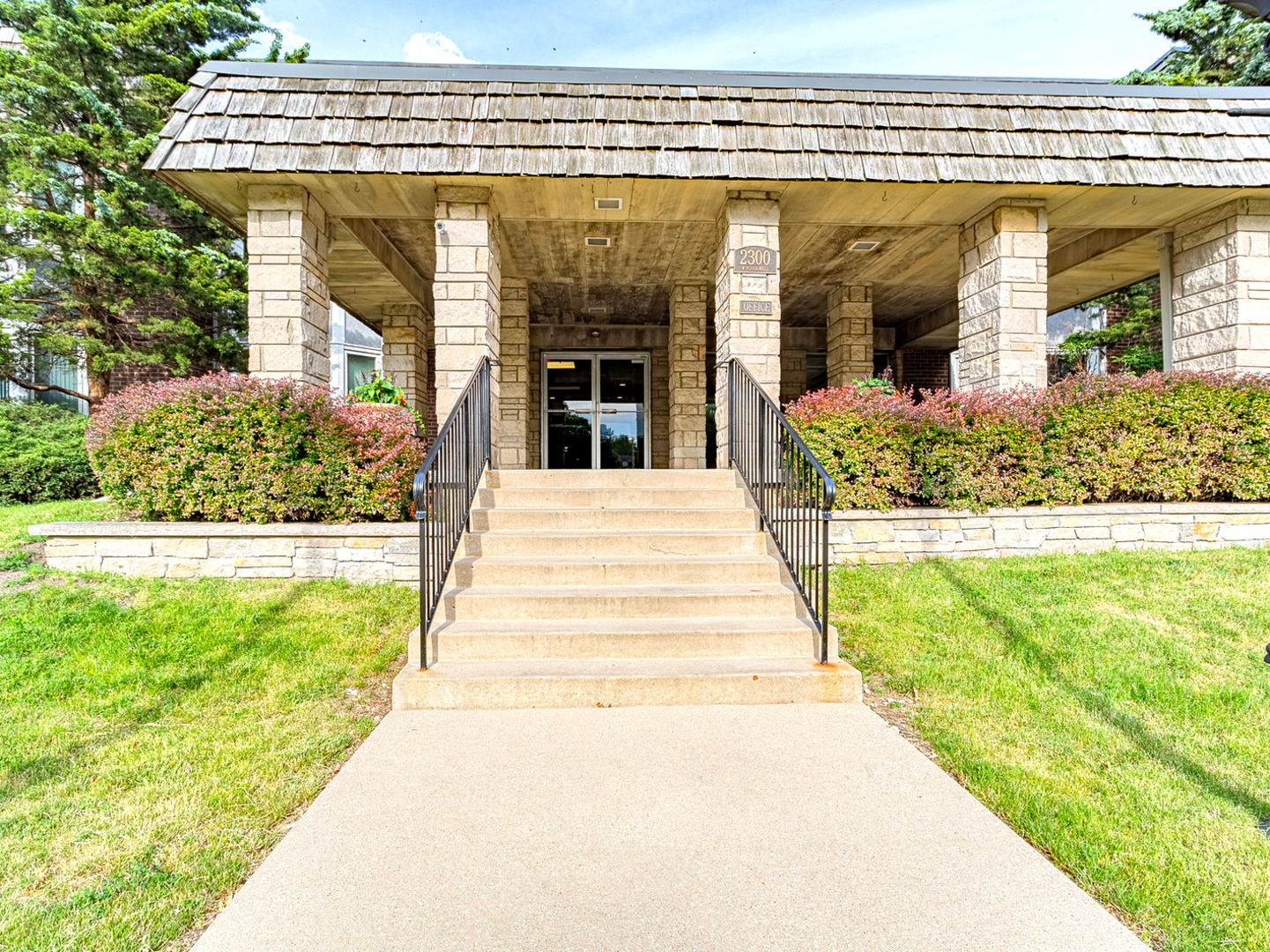 2300 Windsor Mall #2G, Park Ridge, IL 60068
