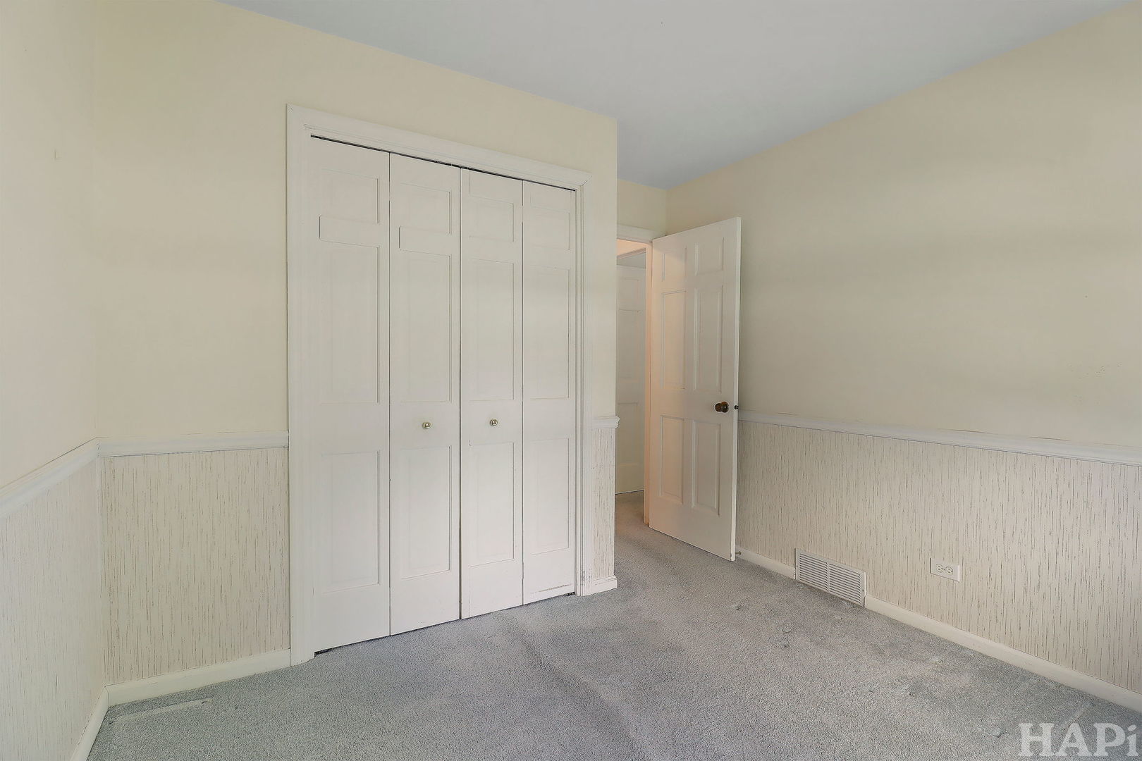 3701 W Berkshire Drive, McHenry, IL 60051