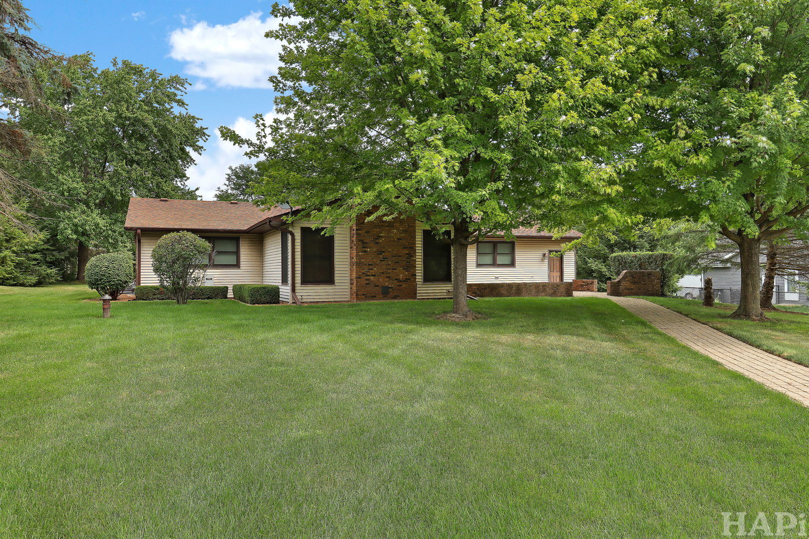 3701 W Berkshire Drive, McHenry, IL 60051