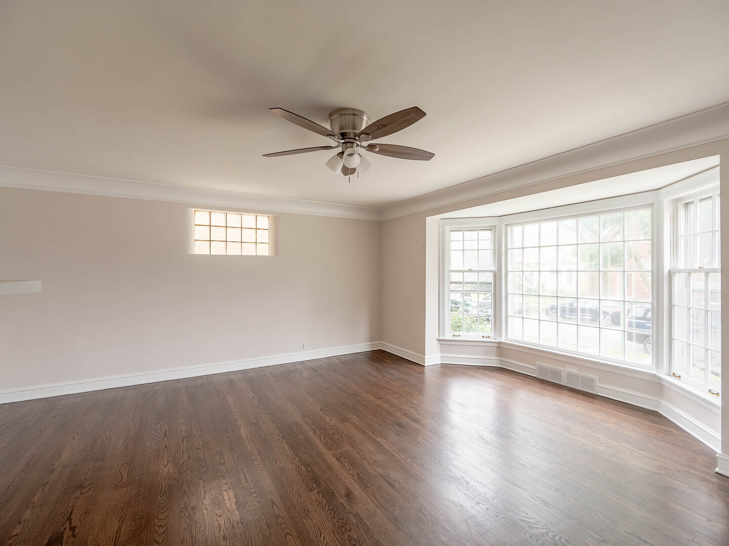 5836 N Merrimac Avenue, Chicago, IL 60646