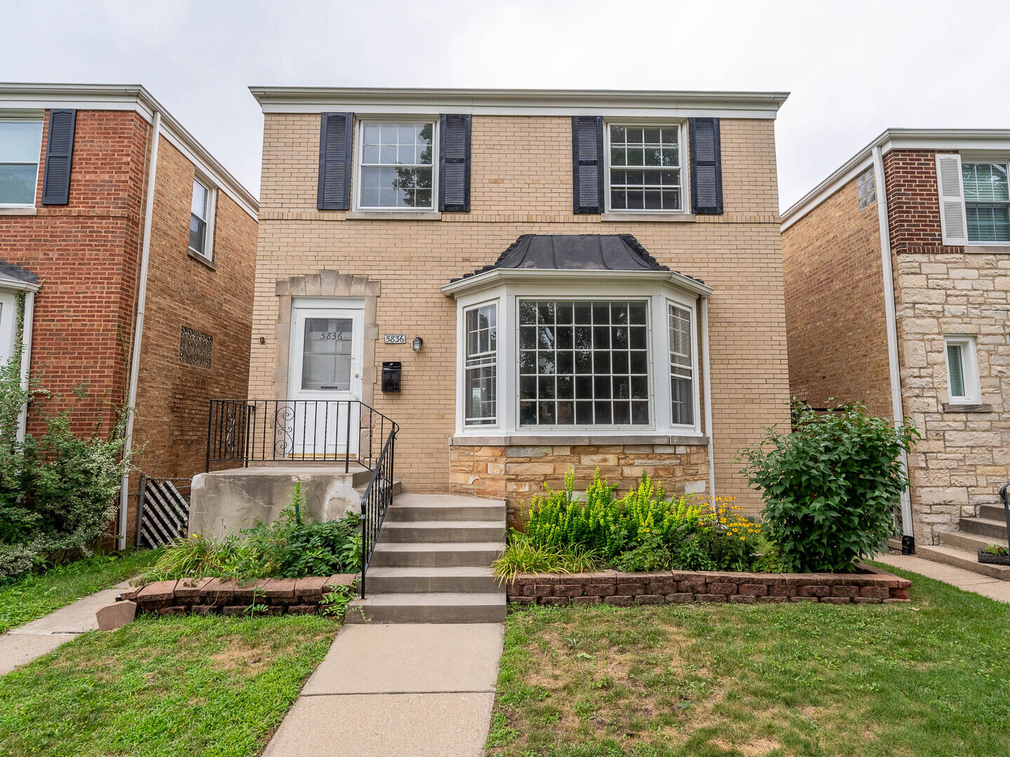 5836 N Merrimac Avenue, Chicago, IL 60646