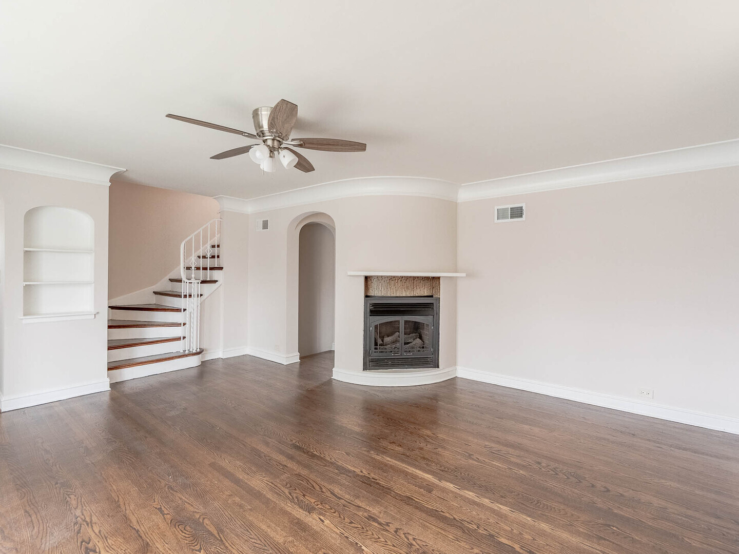 5836 N Merrimac Avenue, Chicago, IL 60646
