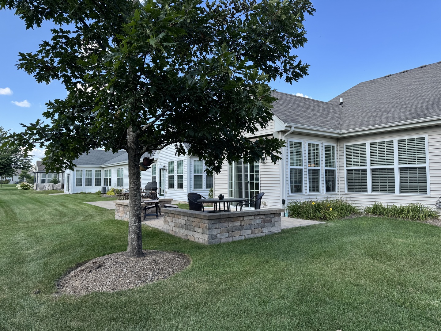 1666 Francis Drive, Pingree Grove, IL 60140