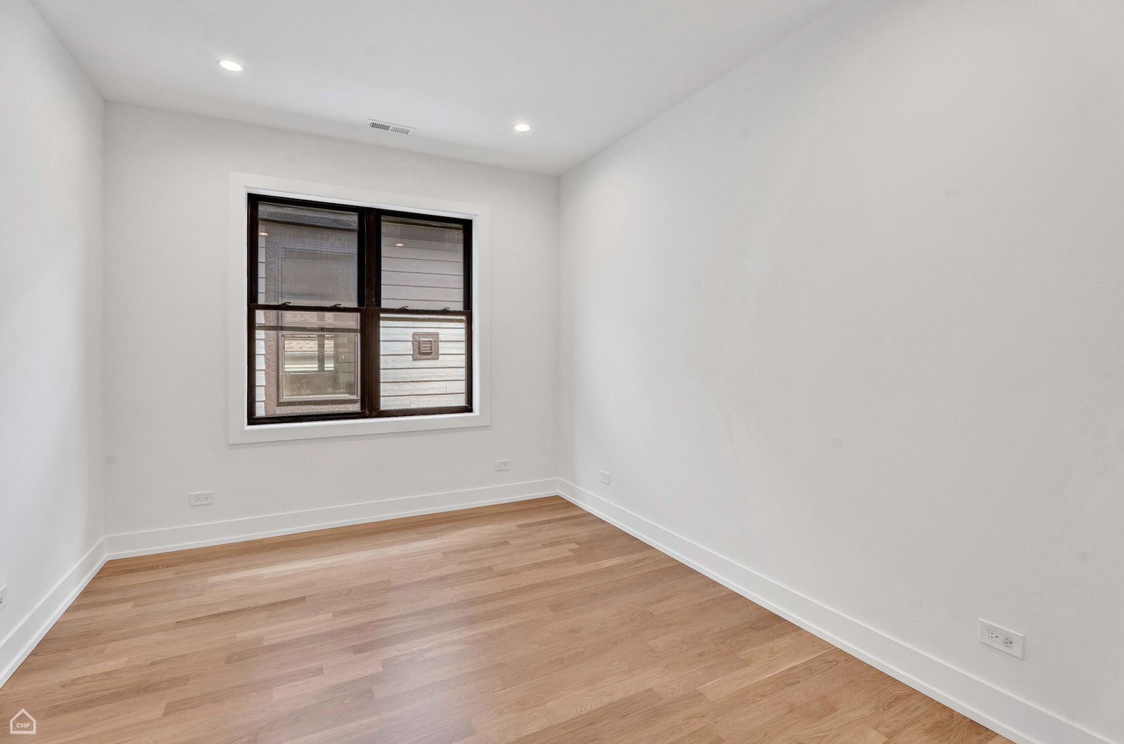 3905 N Drake Avenue, Chicago, IL 60618