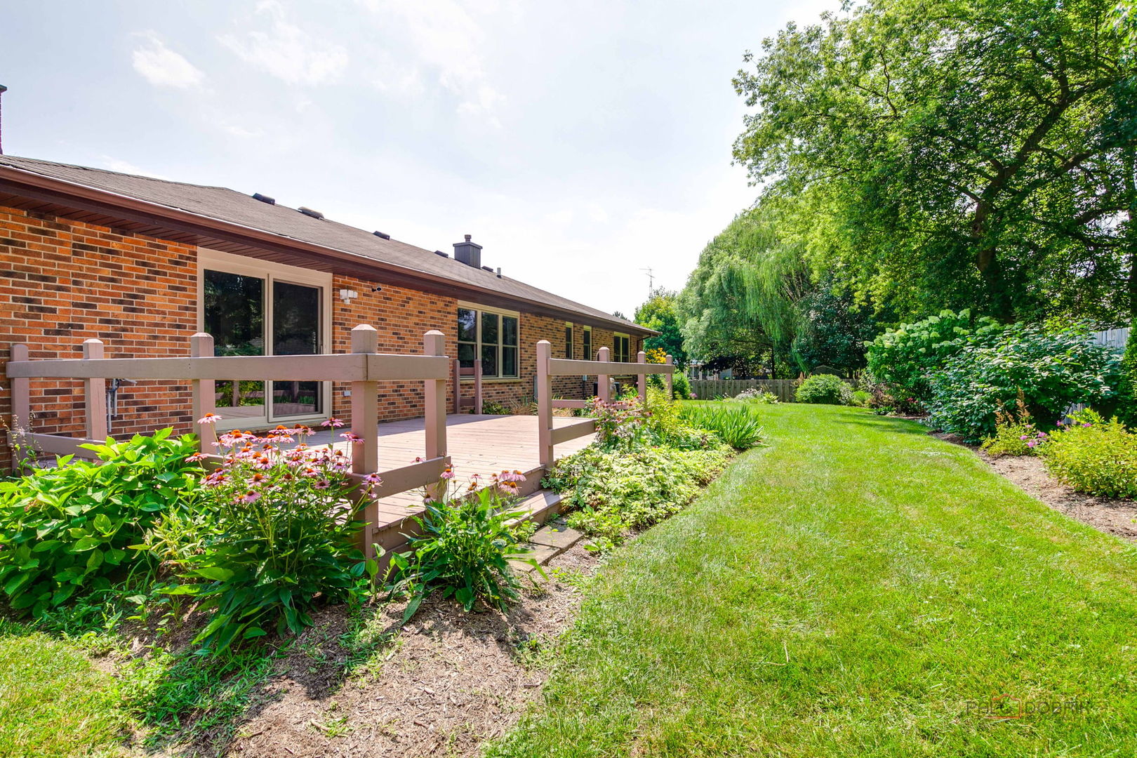 246 N Greenleaf Street, Gurnee, IL 60031