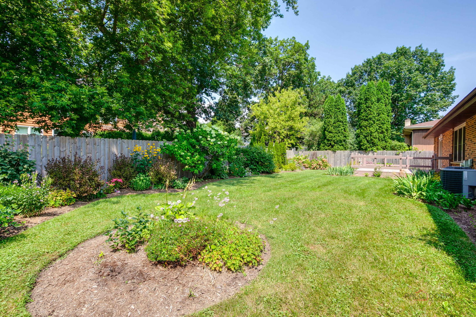 246 N Greenleaf Street, Gurnee, IL 60031