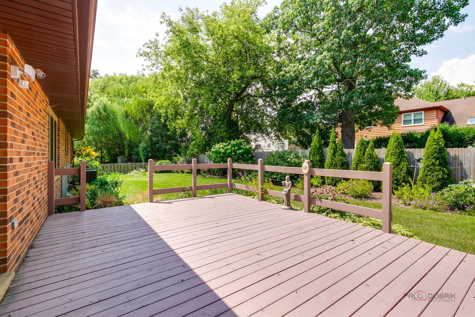 246 N Greenleaf Street, Gurnee, IL 60031