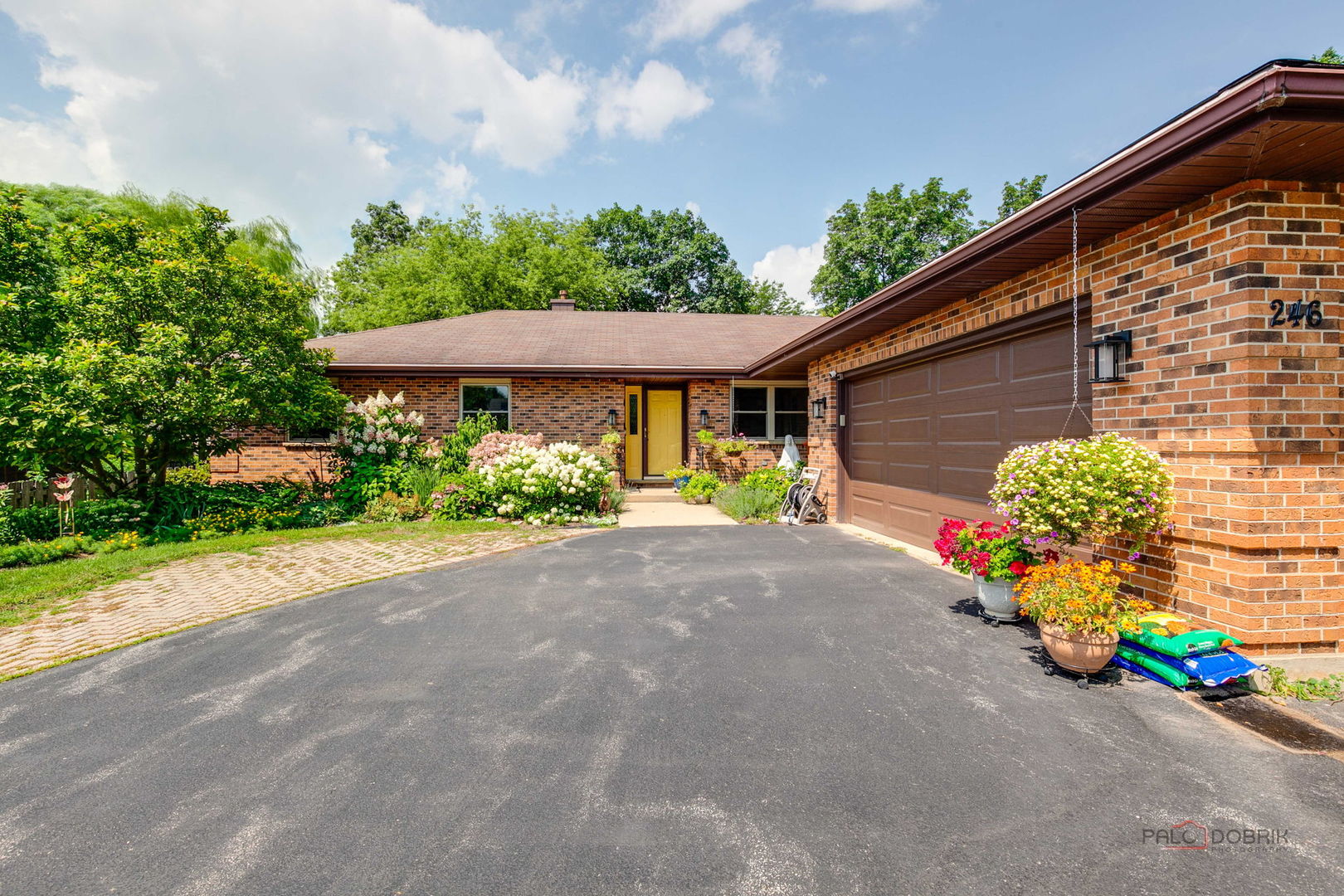 246 N Greenleaf Street, Gurnee, IL 60031