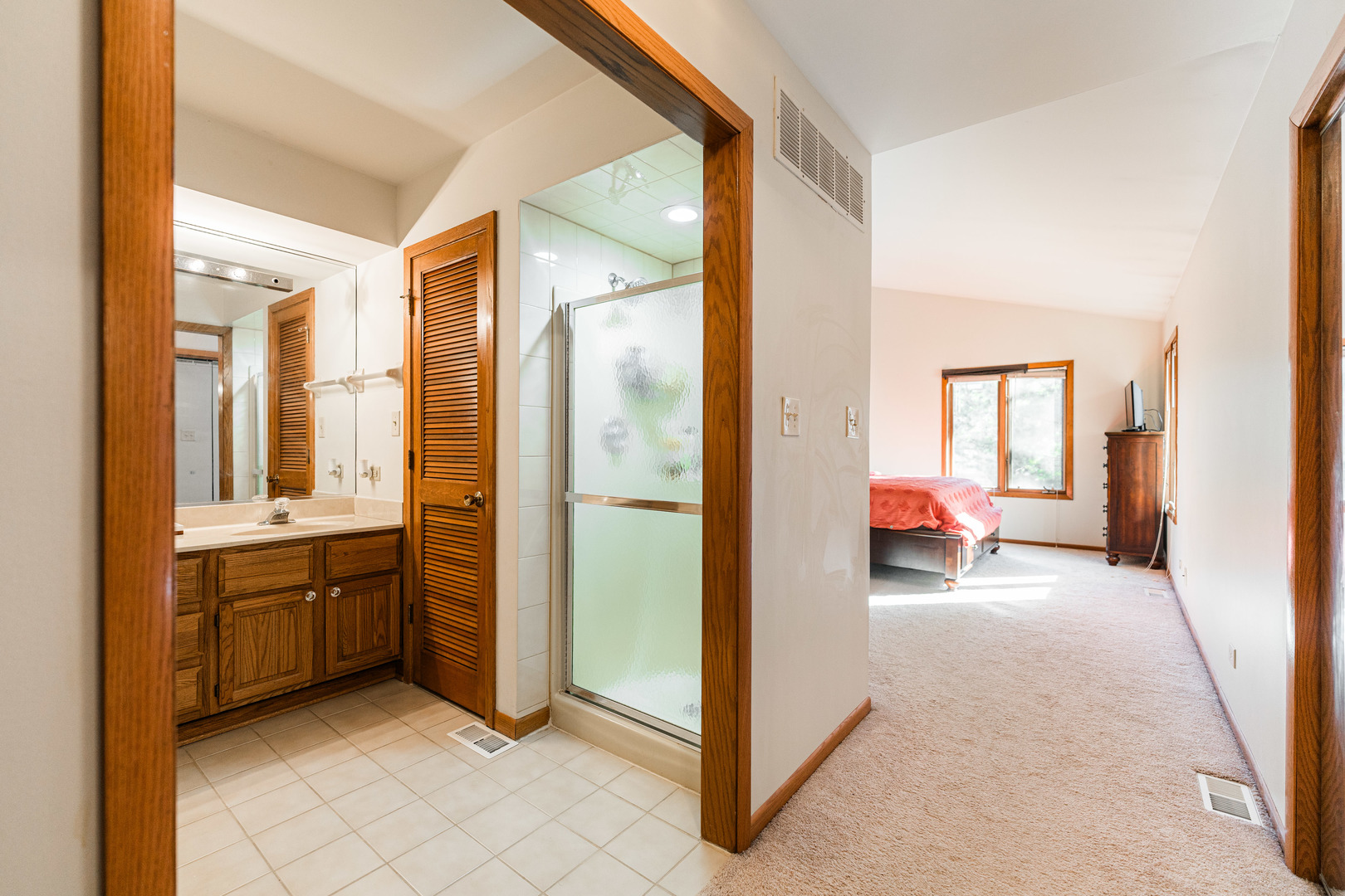 7914 S Garfield Avenue, Burr Ridge, IL 60527
