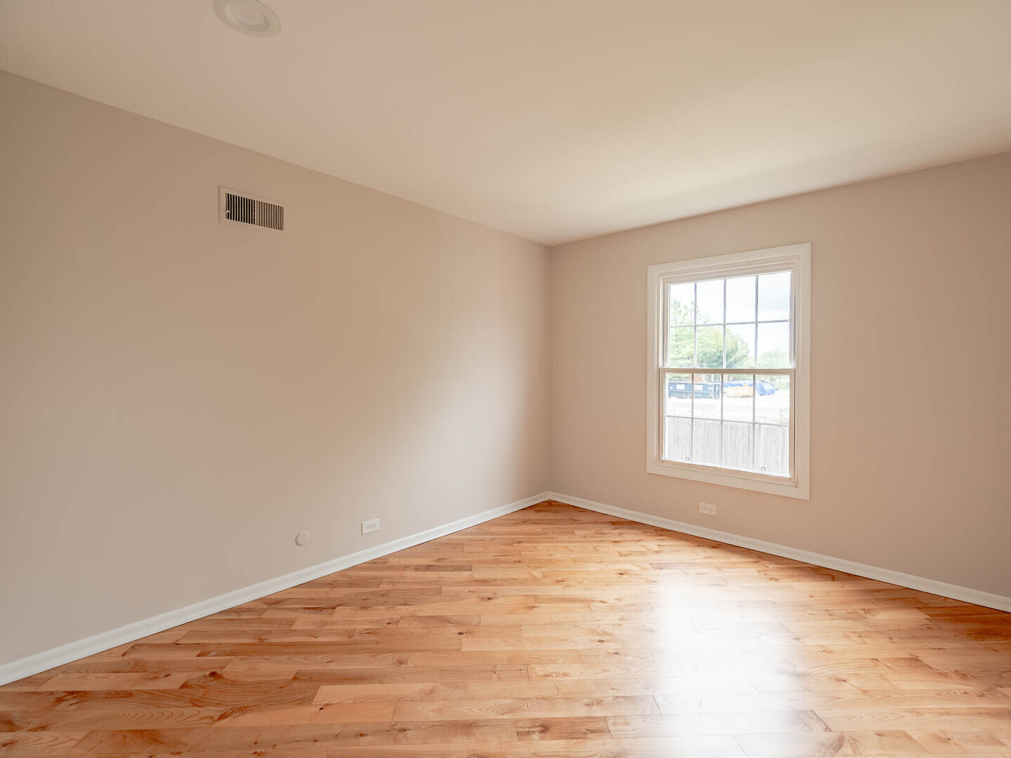 530 Shorely Drive #204, Barrington, IL 60010