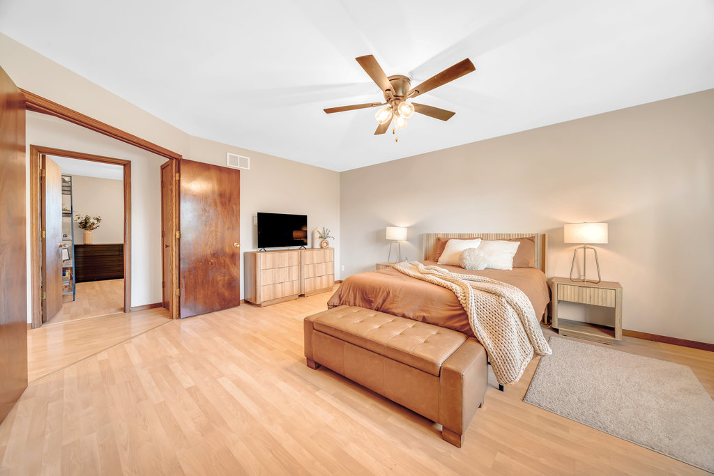 5118 W 112th Place, Alsip, IL 60803