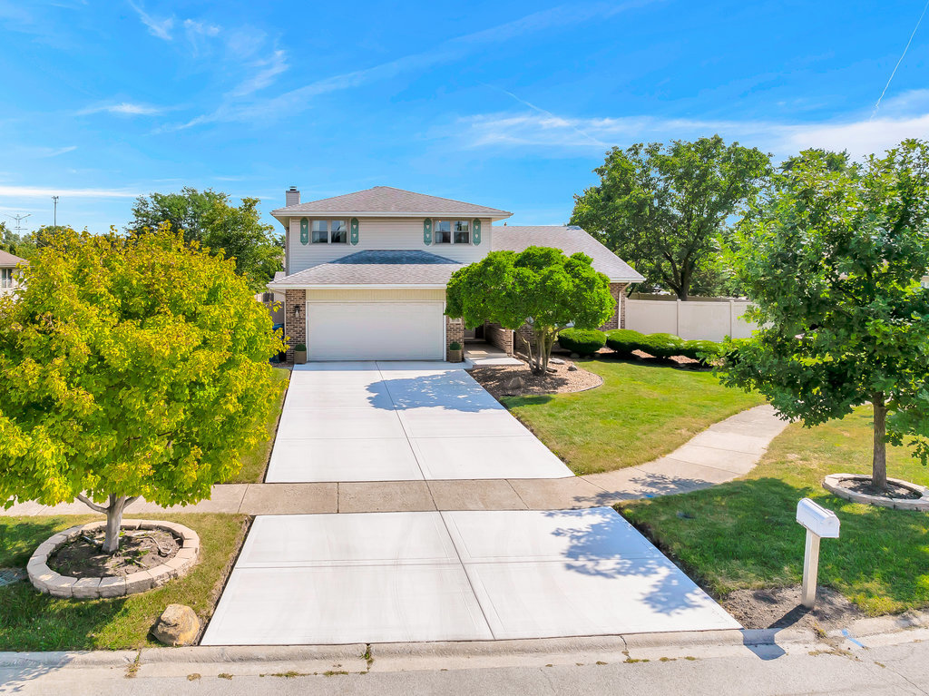 5118 W 112th Place, Alsip, IL 60803