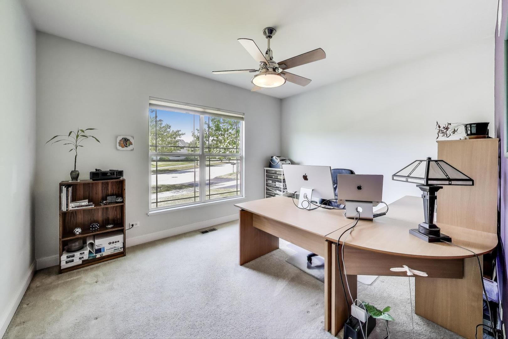 1N599 Golf View Lane, Winfield, IL 60190