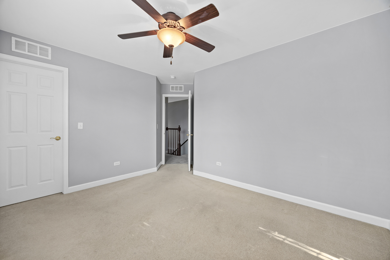 725 Delacourte Avenue, Bolingbrook, IL 60490