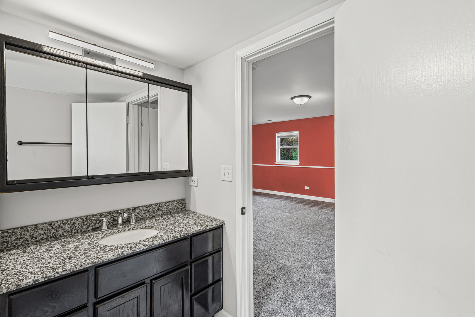 14544 KOSTNER Avenue, Midlothian, IL 60445
