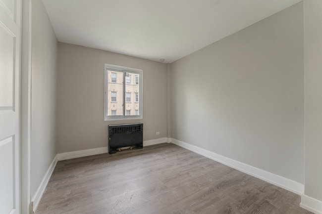 8313 S Ingleside Avenue, Chicago, IL 60619
