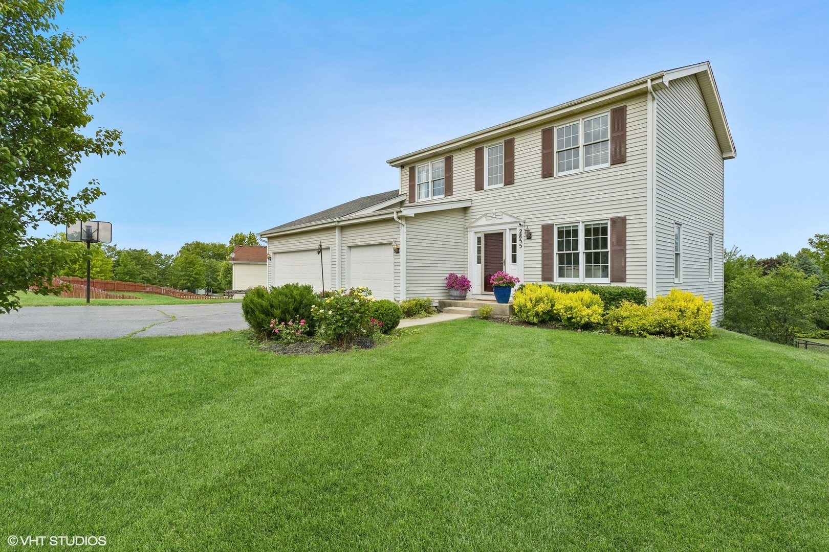 2855 Weld Road, Elgin, IL 60124