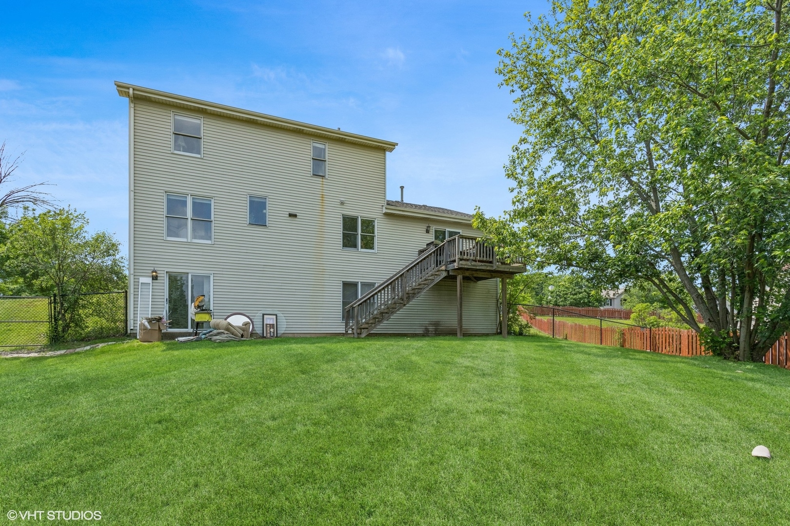 2855 Weld Road, Elgin, IL 60124