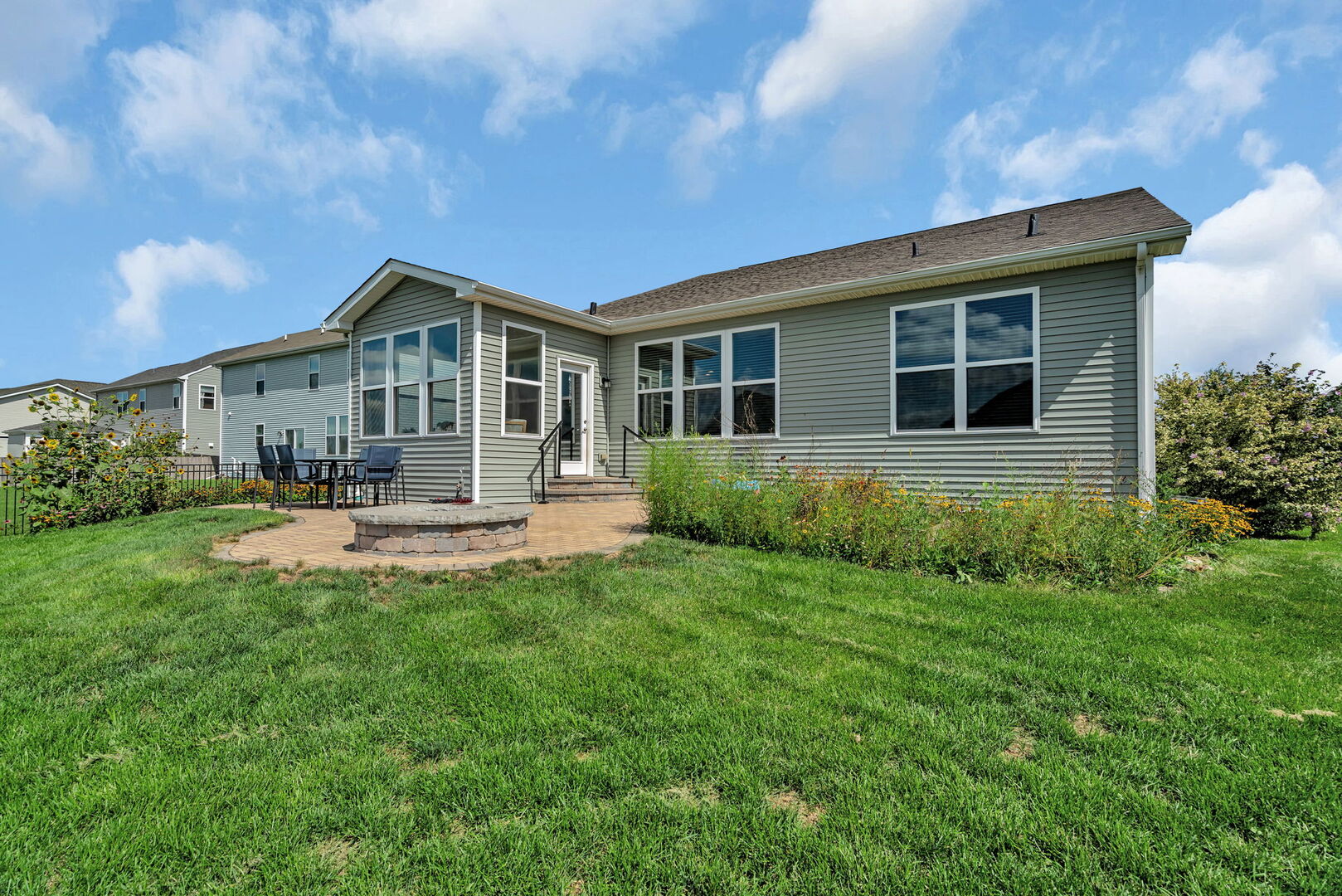 2603 Mclellan Boulevard, Yorkville, IL 60560