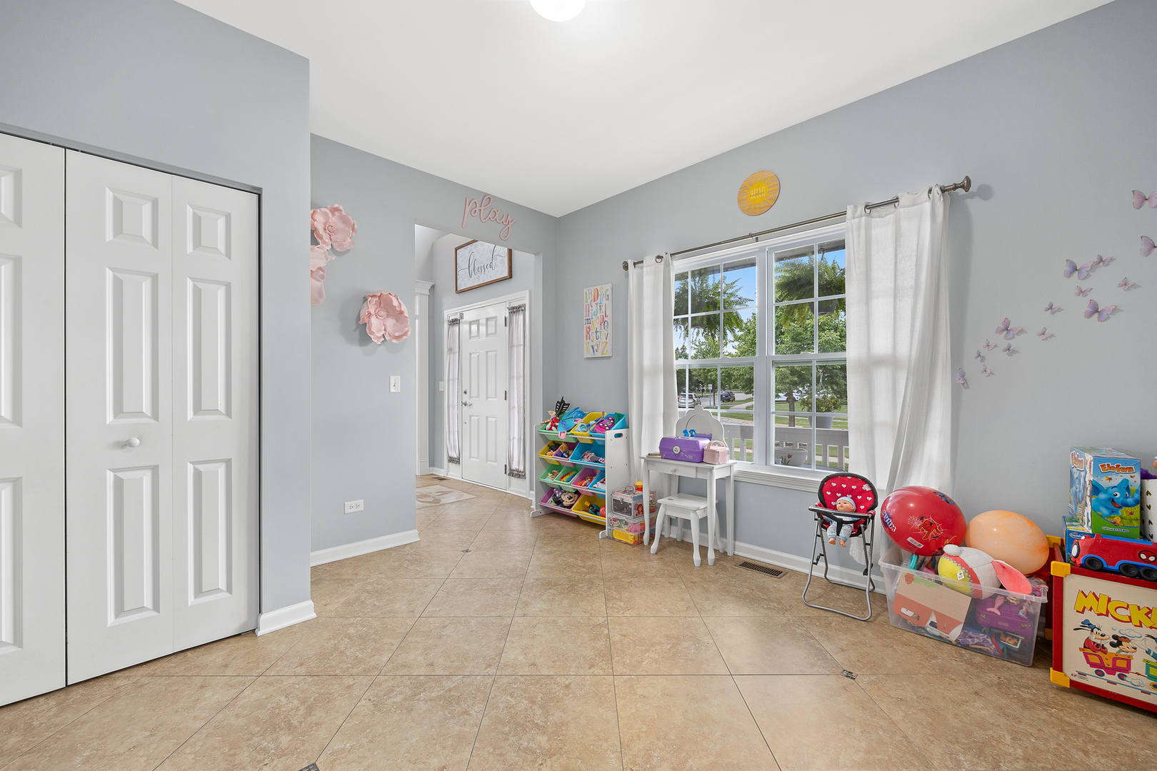 714 N Sleepy Hollow Lane, Romeoville, IL 60446