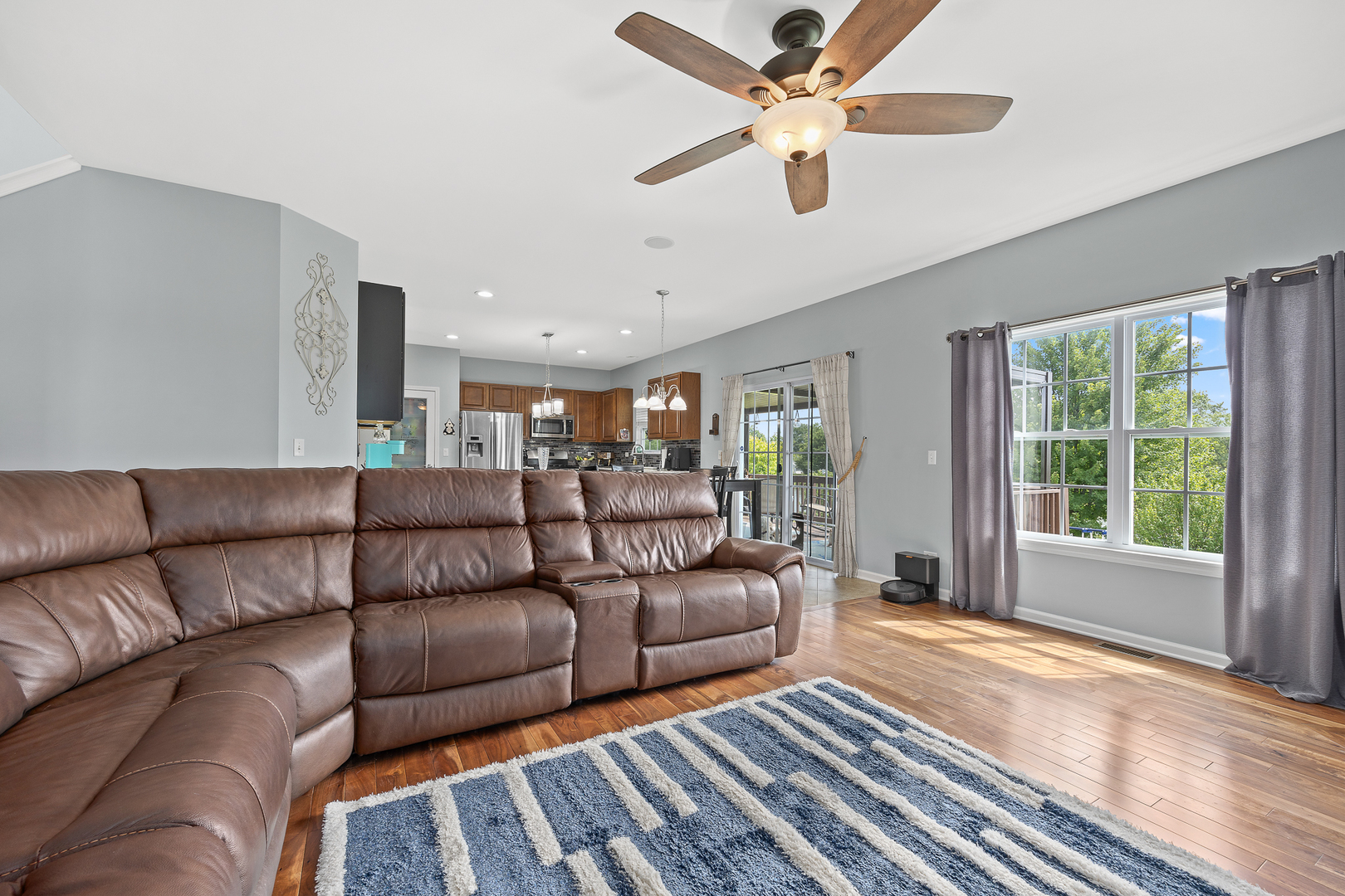 714 N Sleepy Hollow Lane, Romeoville, IL 60446