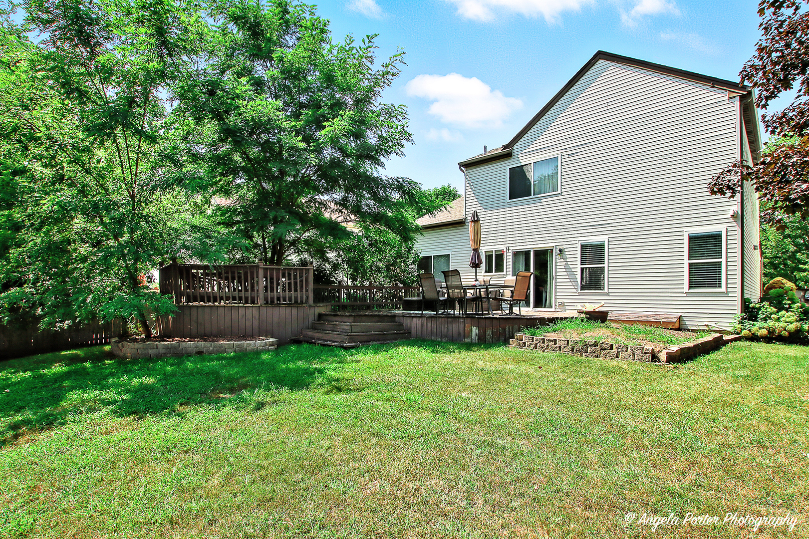 513 N Emerson Lane, Hainesville, IL 60030