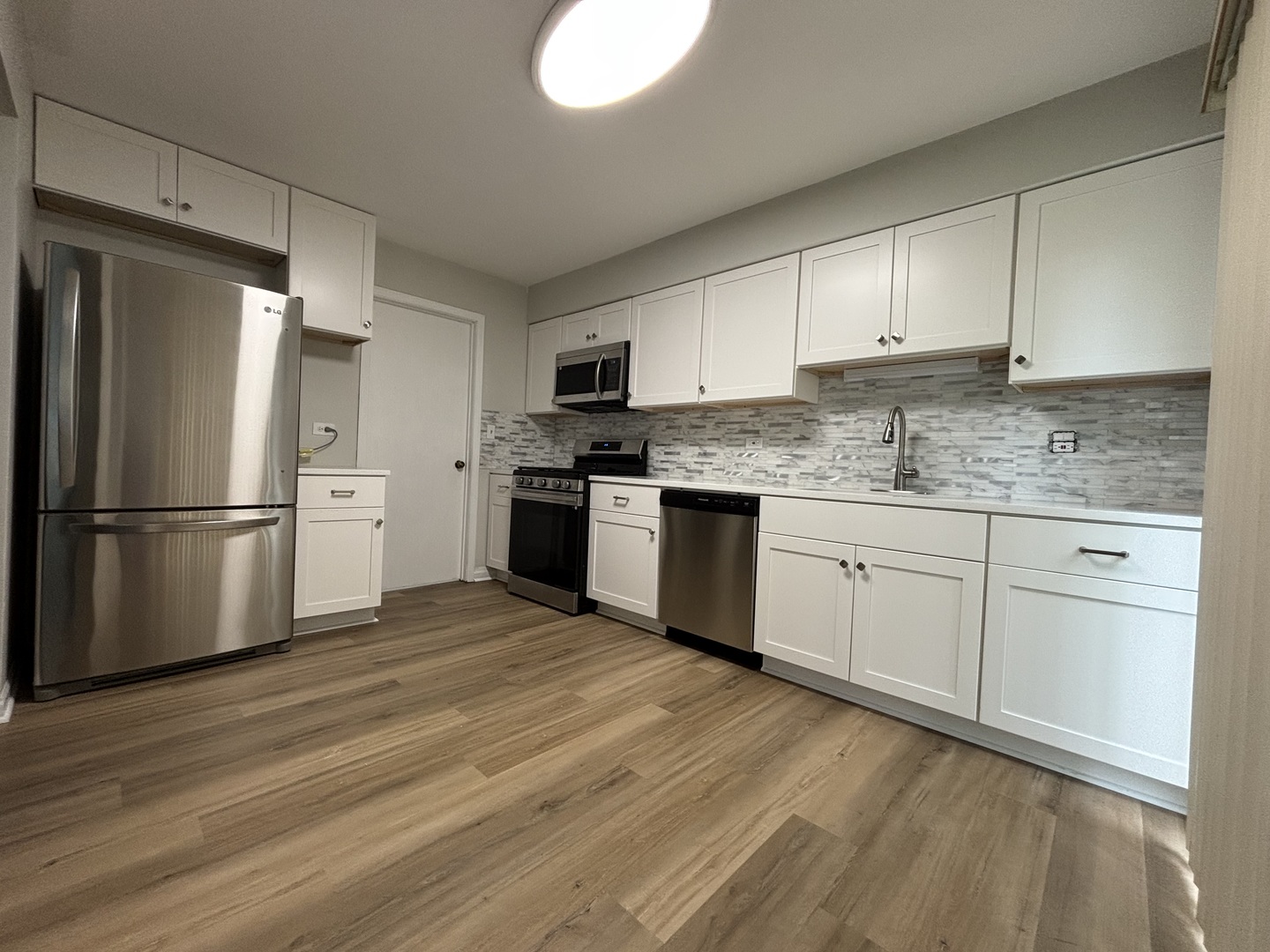 6504 Kensington Place, Downers Grove, IL 60516