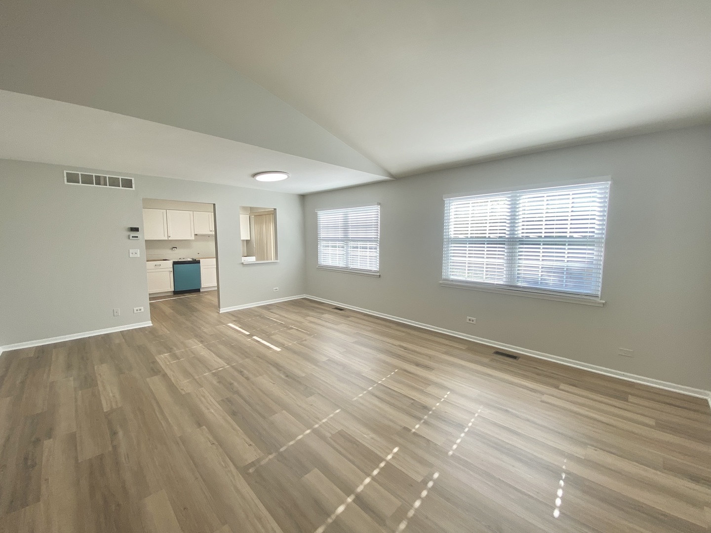 6504 Kensington Place, Downers Grove, IL 60516