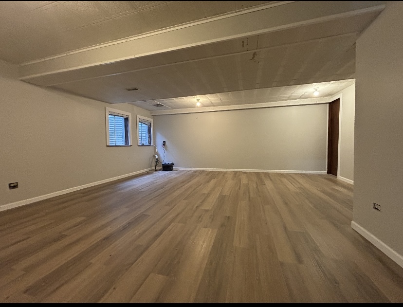 6504 Kensington Place, Downers Grove, IL 60516