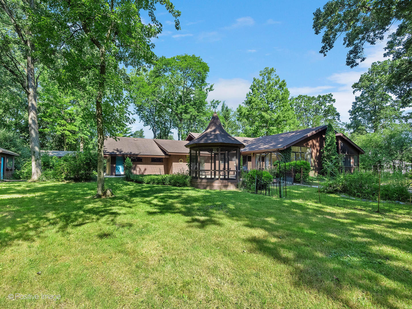 1919 Thornwood Lane, Riverwoods, IL 60015