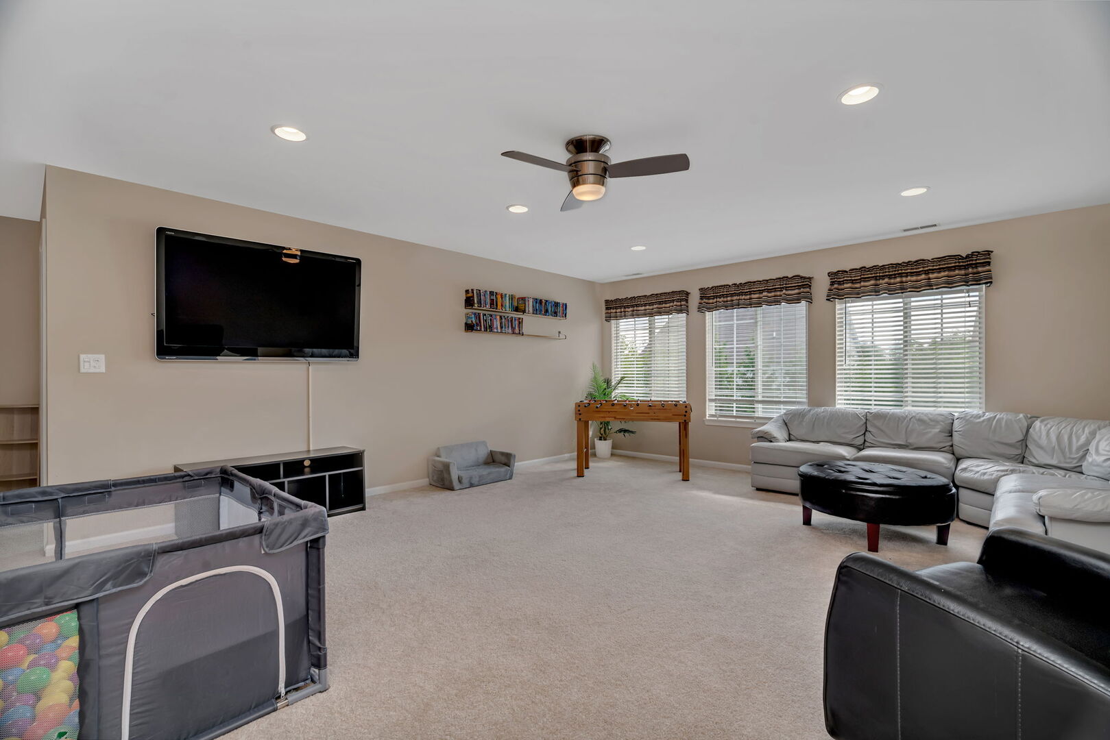 1002 Angelica Circle, Joliet, IL 60431