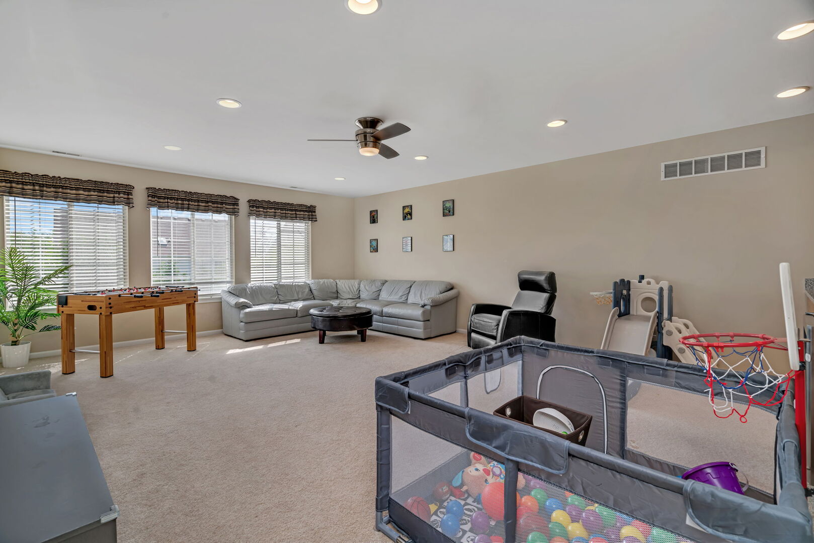 1002 Angelica Circle, Joliet, IL 60431