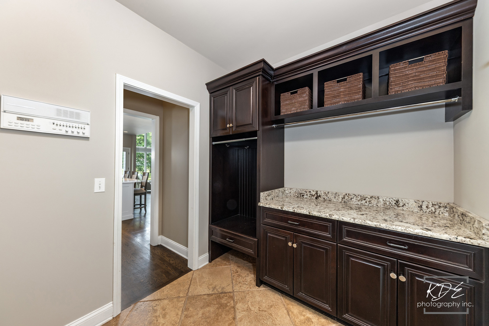 3136 Treesdale Court, Naperville, IL 60564