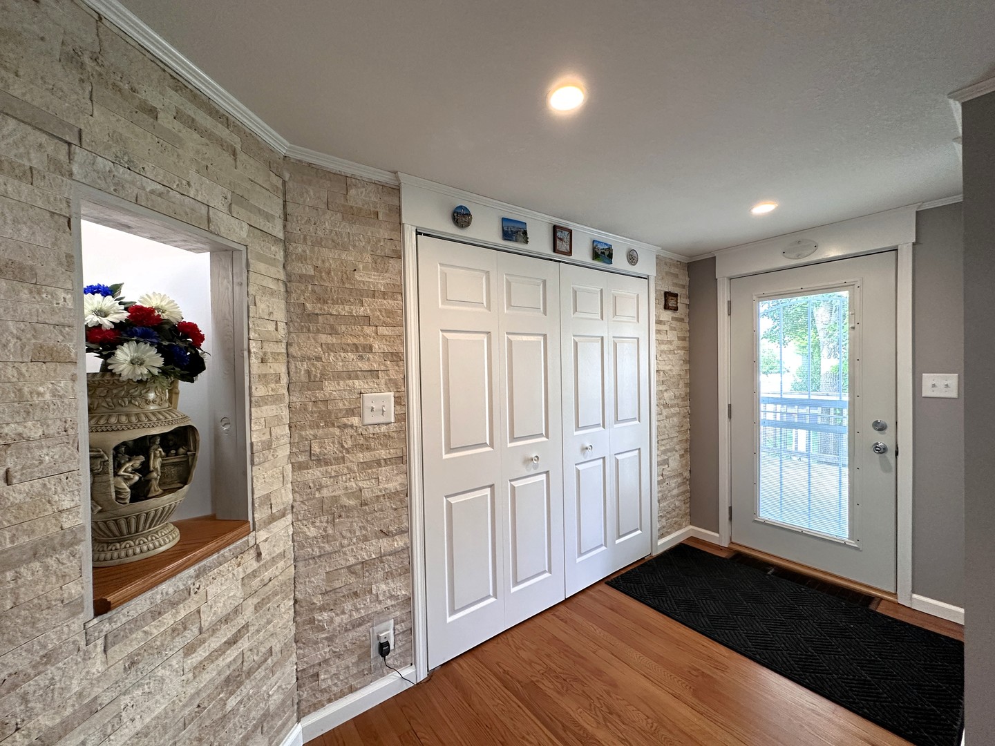 239 S Poplar Street, Manteno, IL 60950