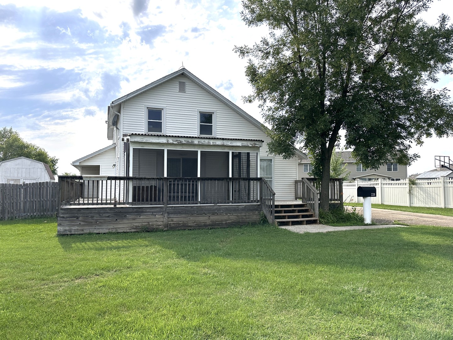 239 S Poplar Street, Manteno, IL 60950