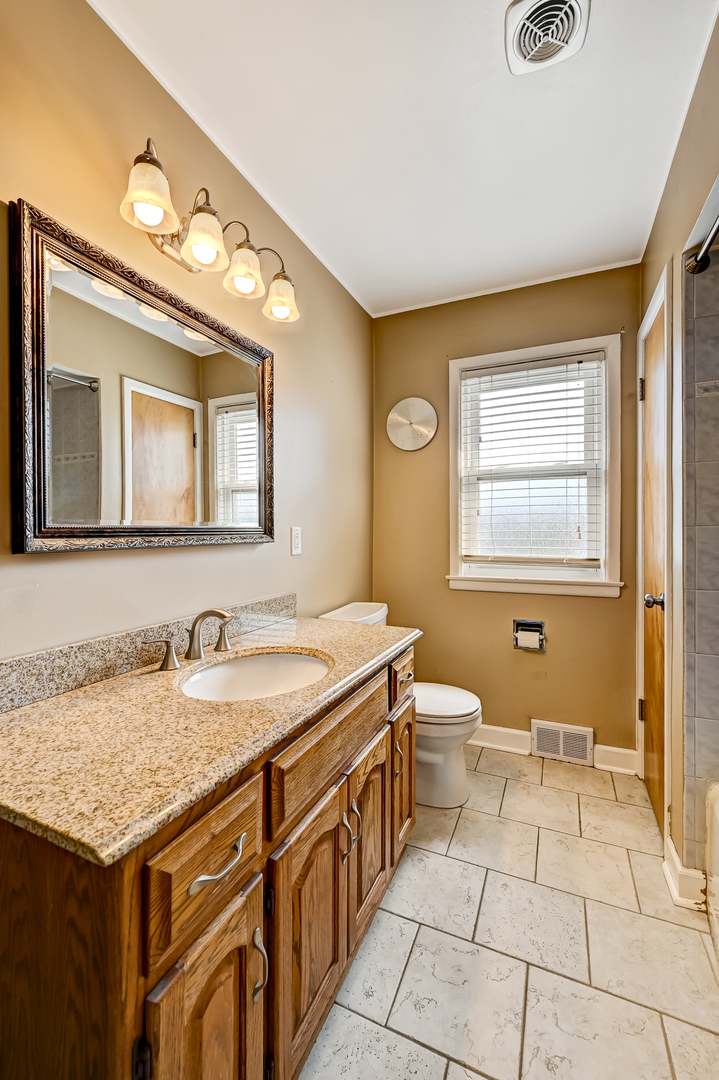 17157 69th Avenue, Tinley Park, IL 60477