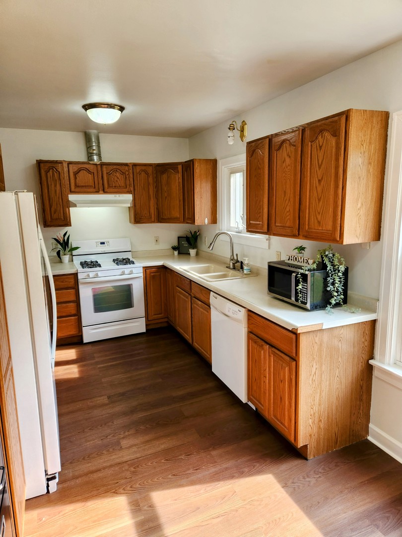 421 N Neltnor Boulevard, West Chicago, IL 60185