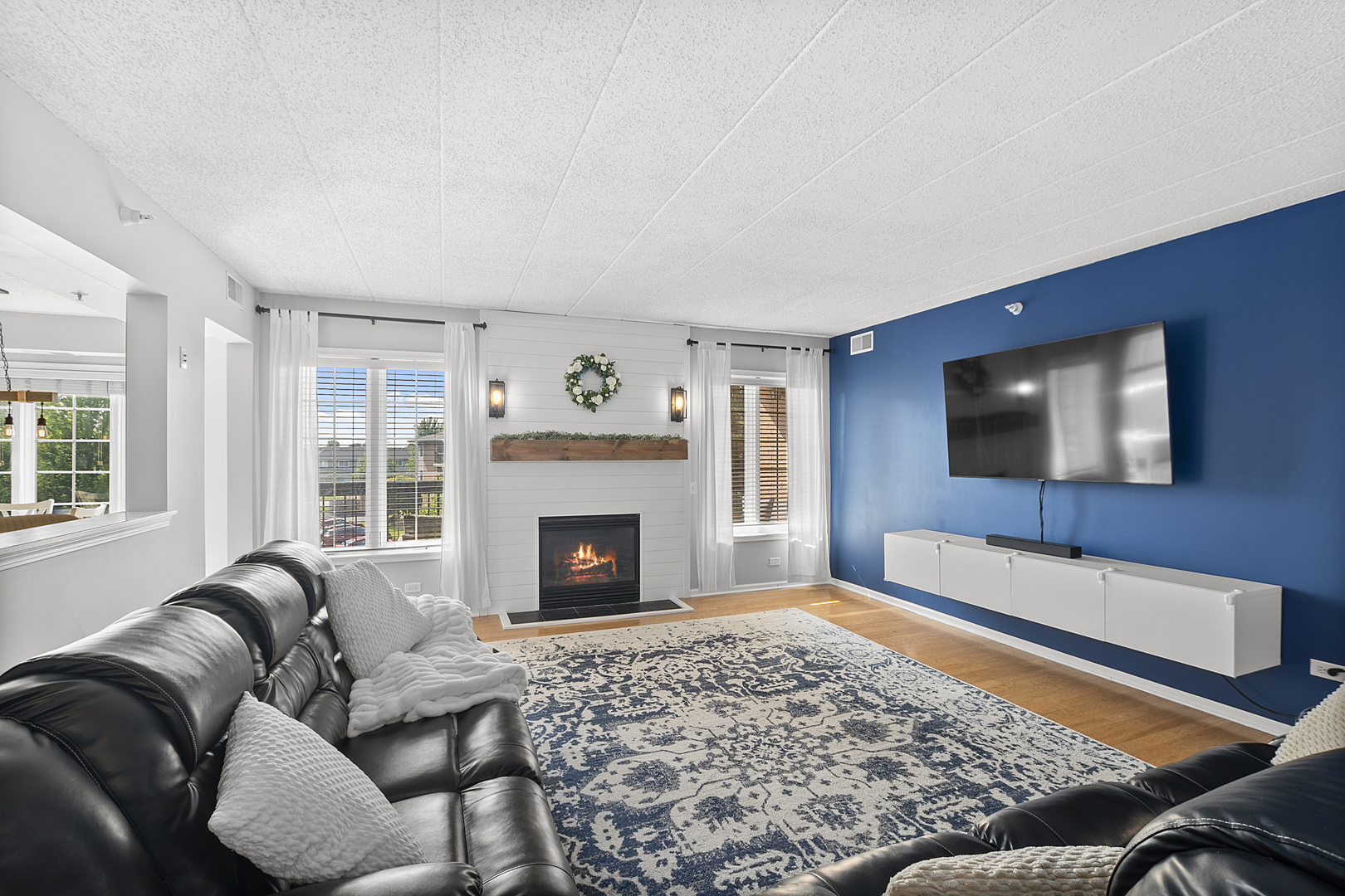 6743 S Pointe Drive #2A, Tinley Park, IL 60477