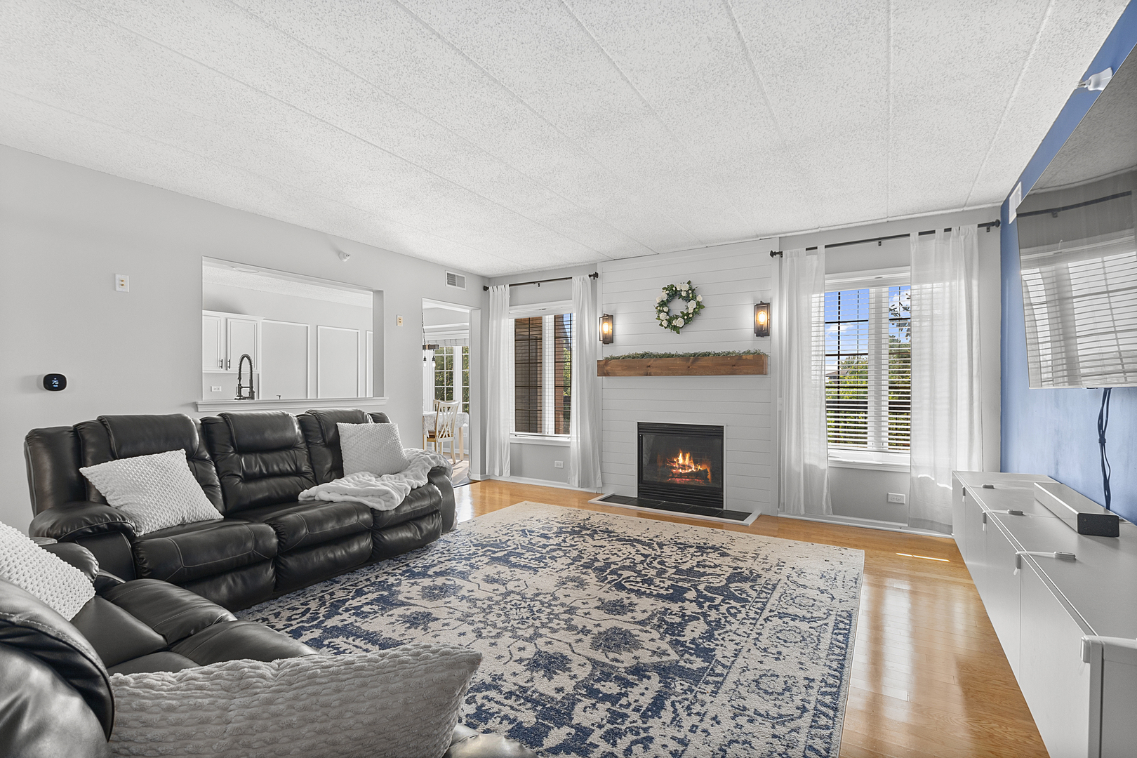 6743 S Pointe Drive #2A, Tinley Park, IL 60477