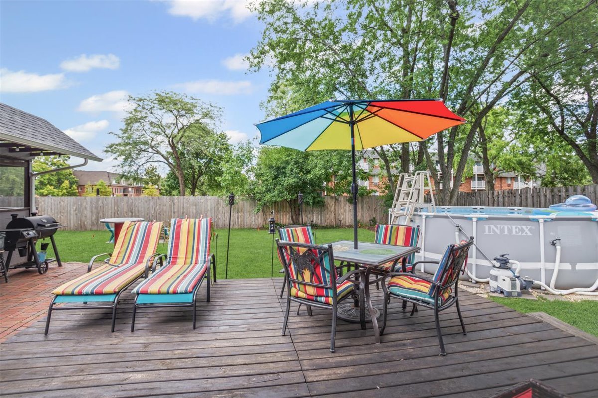 230 Brookhaven Drive, Elk Grove Village, IL 60007