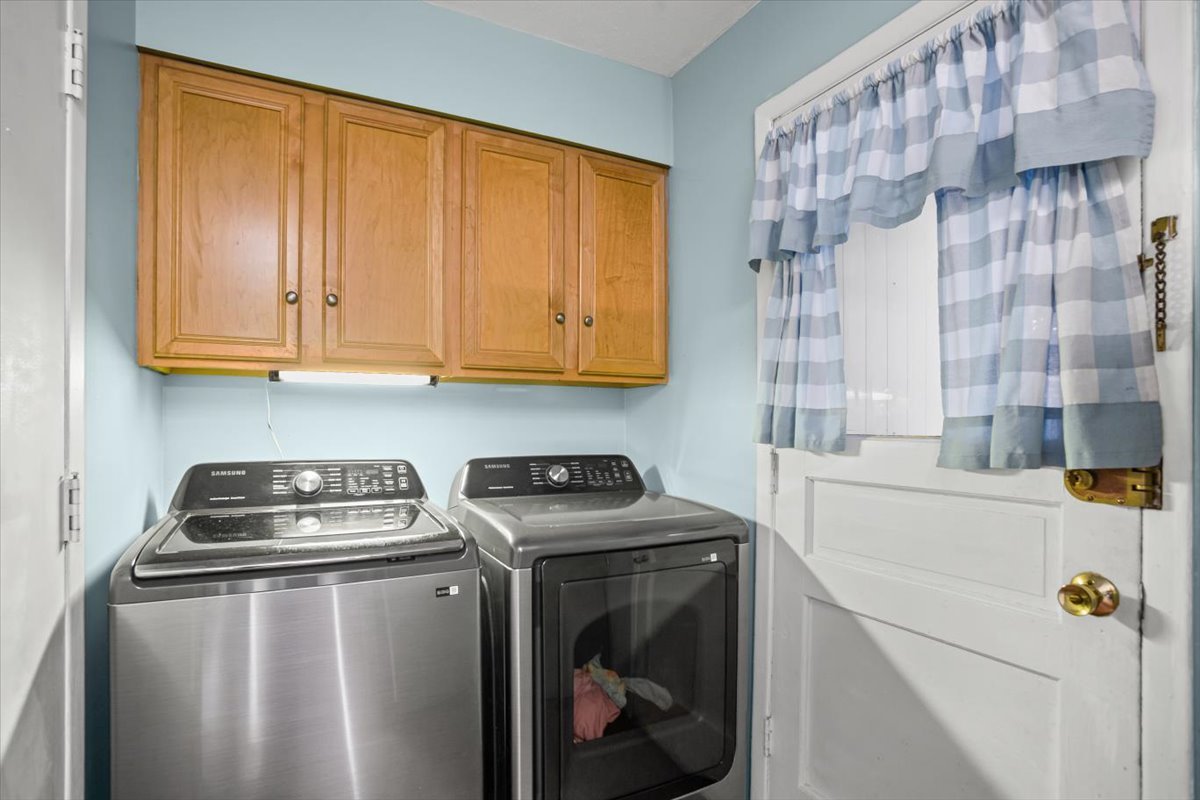 230 Brookhaven Drive, Elk Grove Village, IL 60007